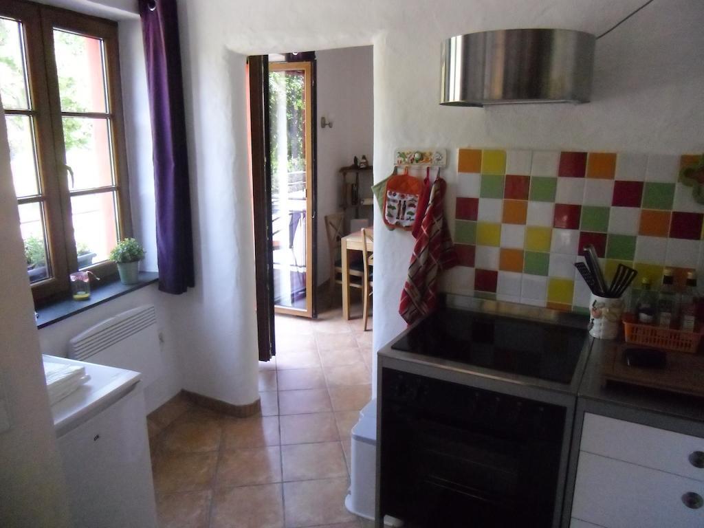 Vakantiehuis "Het Rode Huis" Treis-Karden Extérieur photo